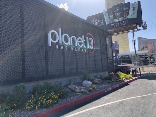 My visit to Planet 13, Las Vegas. The Biggest Dispensary In The World - Including Directions